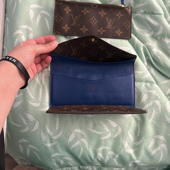 LV wallet - Picture 3 of 10